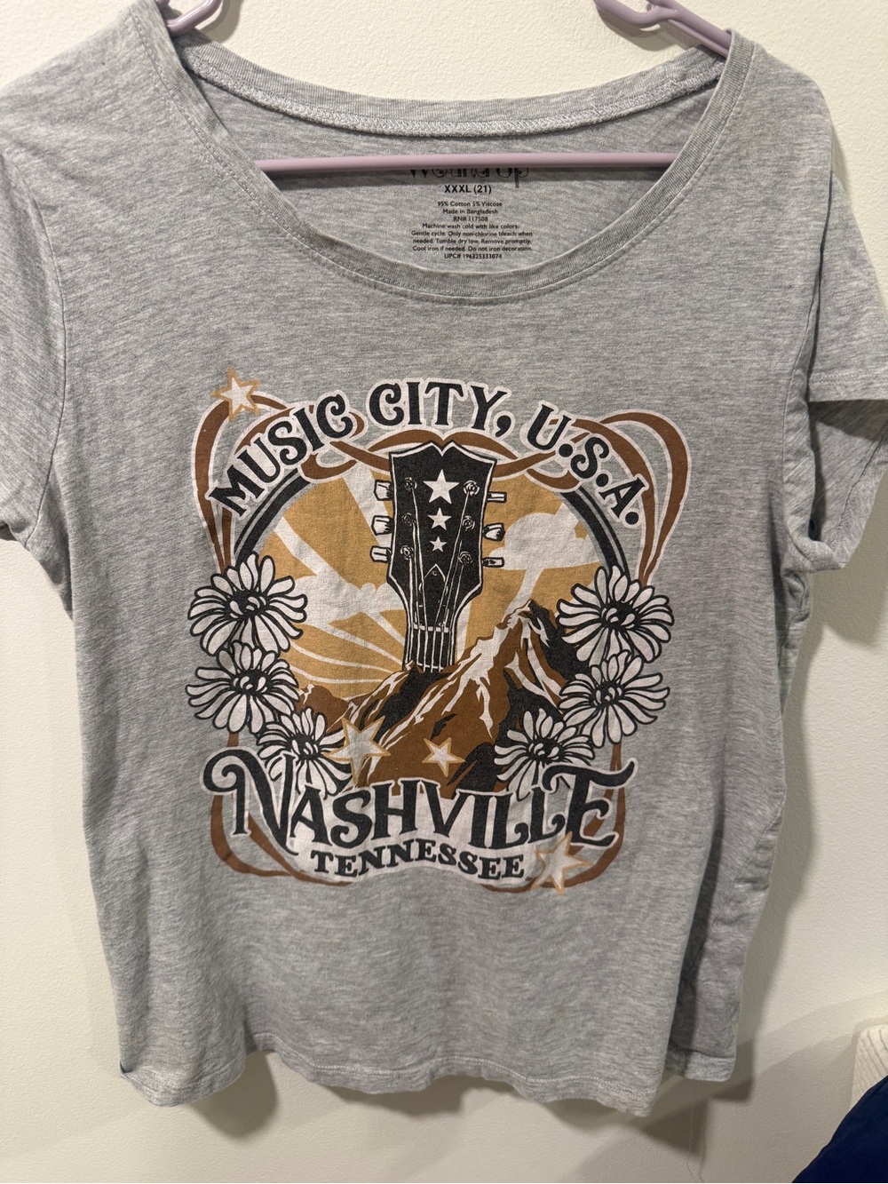 Lucky Brand Gray Nashville Music City Graphic Tee with Gold Accents